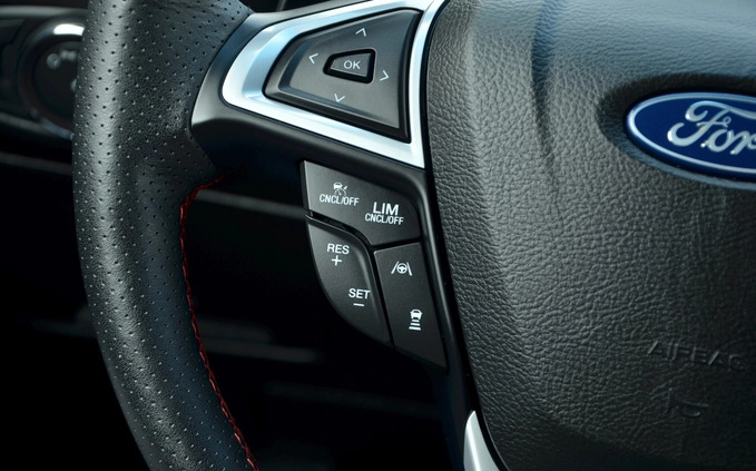 Ford EDGE cena 165890 przebieg: 70000, rok produkcji 2019 z Supraśl małe 704